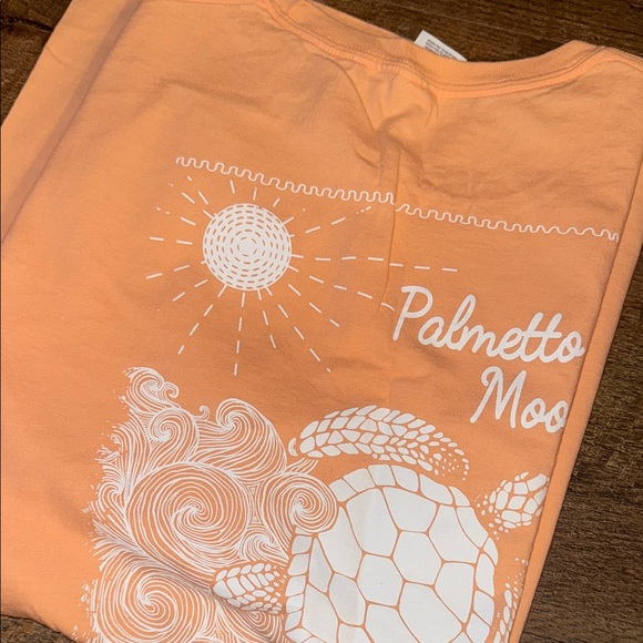 Palmetto Moon Peach Tee - Picture 3 of 3
